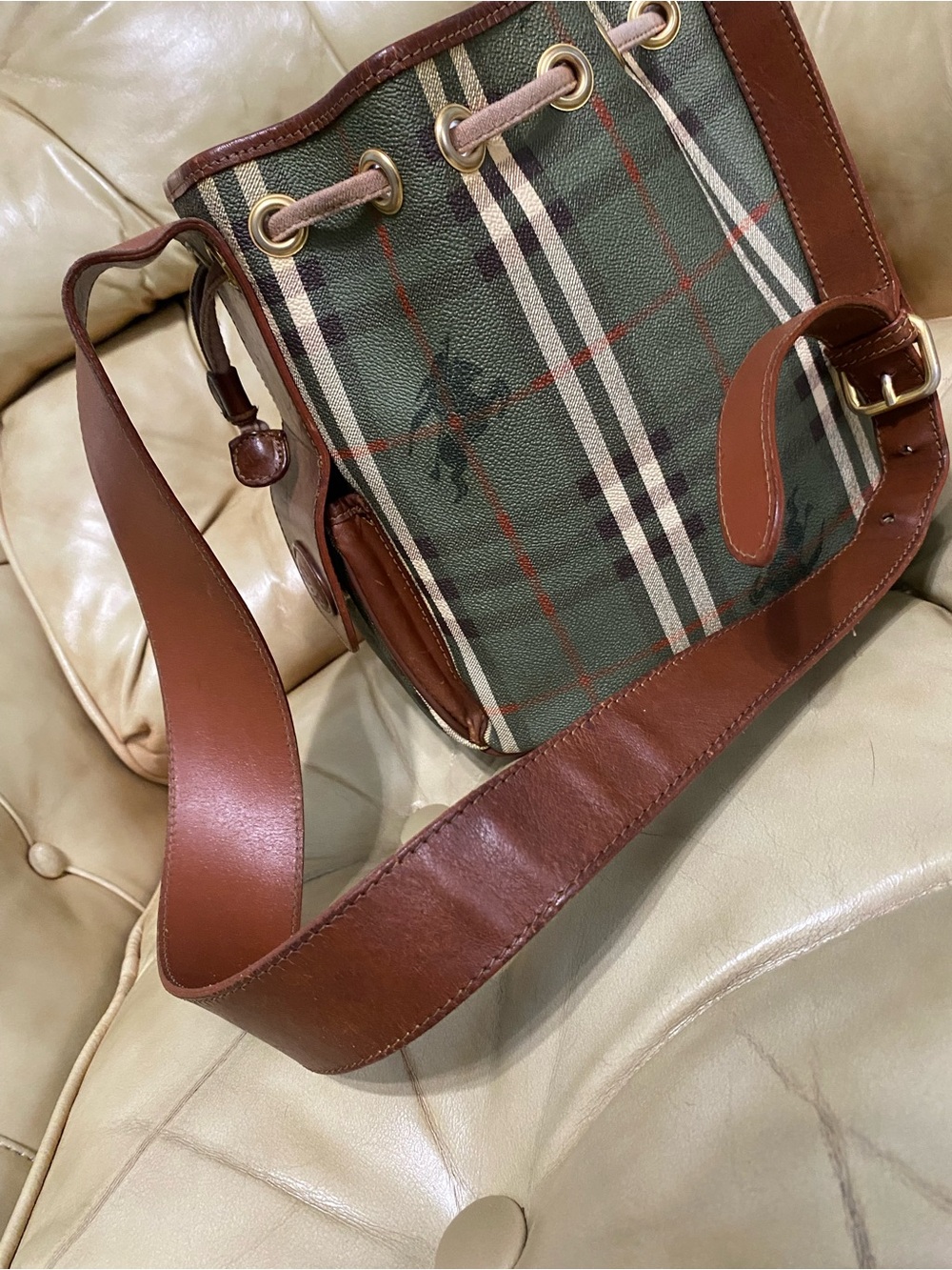Vintage Burberry Sling Bag Drawstring Olive Haymarket Check Canvas Leather - Picture 10 of 16